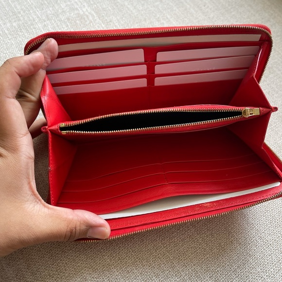 Beautiful Celine Vintage Zipper Wallet - Picture 4 of 11